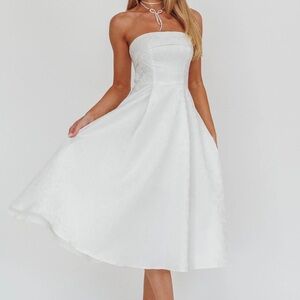 Selfie Leslie Cream Strapless Dress